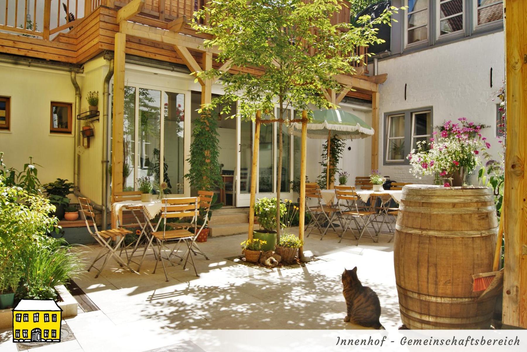 Das Gelbe Haus - Drei Besondere Ferienwohnungen Flensburg Exterior photo
